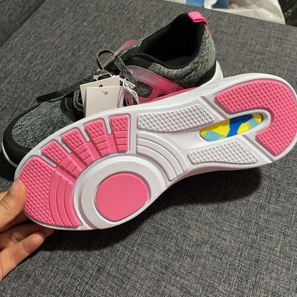 Shoes - Picture 3 of 3